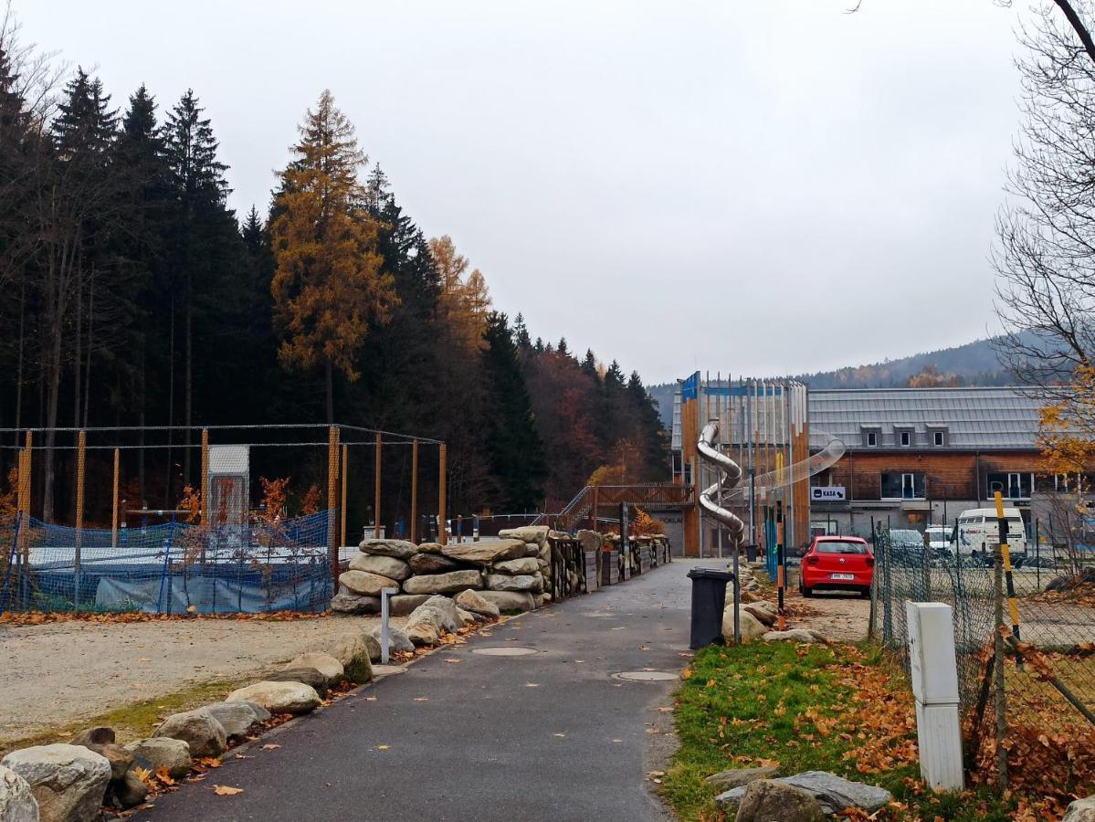 Loučná nad DesnouMezonetovy Apartman Kouty Nad Desnouアパートメント エクステリア 写真